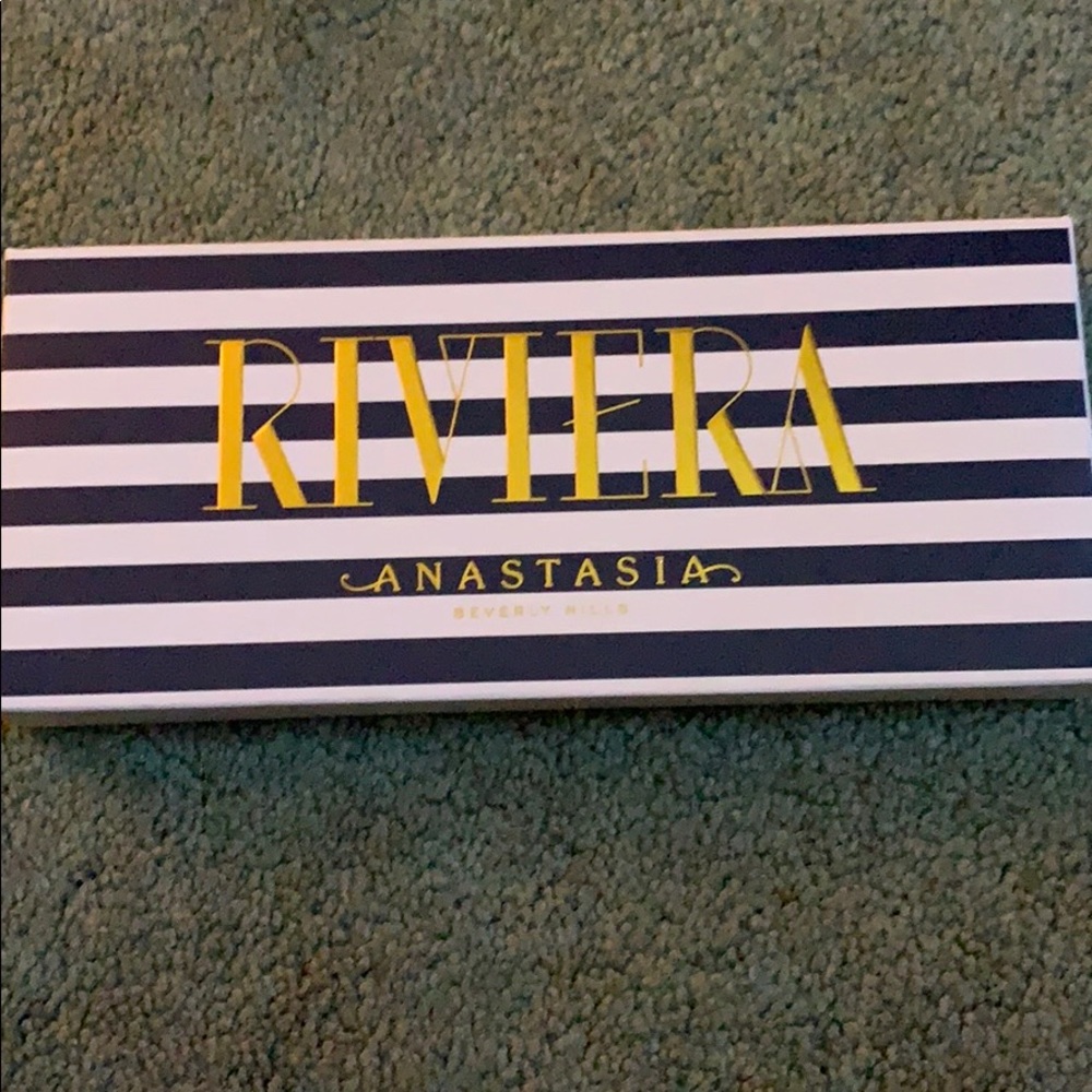 Anastasia Beverly Hills Riviera palette